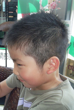 スッキリかっこいいキッズソフモヒスタイル