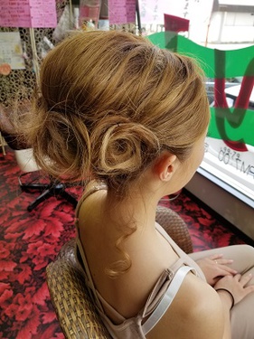 シンプル夜会巻き